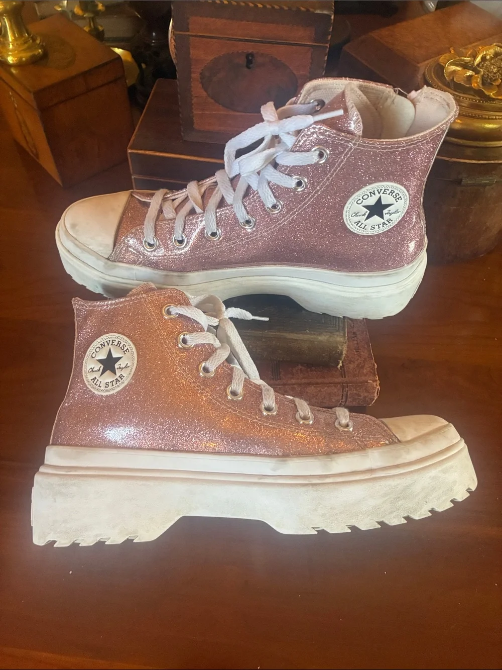 Converse Chuck Taylor All Star Lugged Glitter high-top sneakers blush pink color